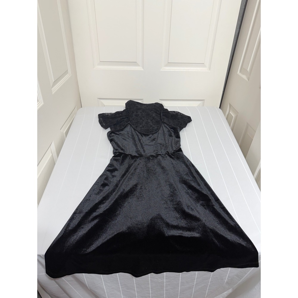 Disney Her Universe Black Velvet Skater Dress Lace Mock Neck Damask Medium